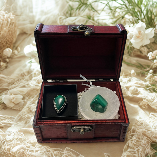Forziere Malachite e Piattino Selenite – Trasformazione del Cuore e Protezione Emotiva