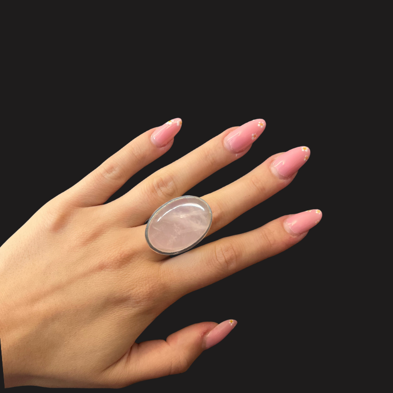 Anello in argento con Quarzo rosa