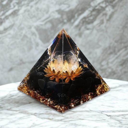 Piramide Orgonite con Ossidiana nera e Cristallo trasparente