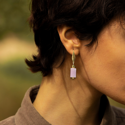 Orecchini in pietra naturale – Kunzite