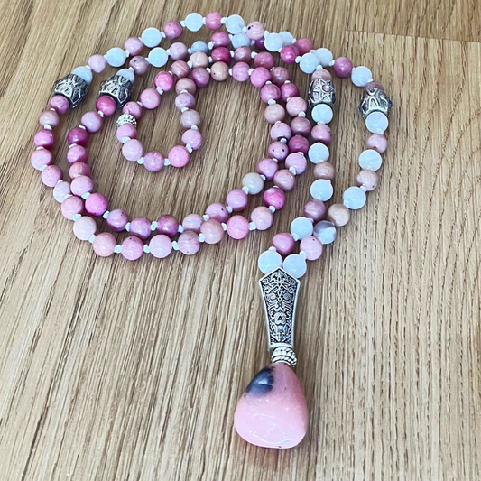 Japamala in Rodonite e Agata Bianca con Guru Bead in Opale Rosa