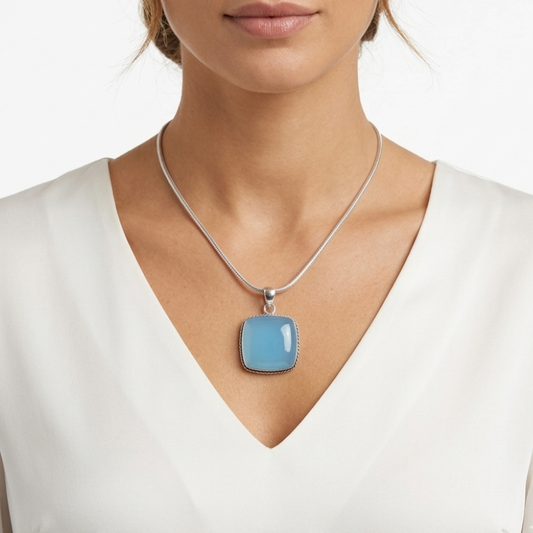 Collana in Calcedonio Azzurro