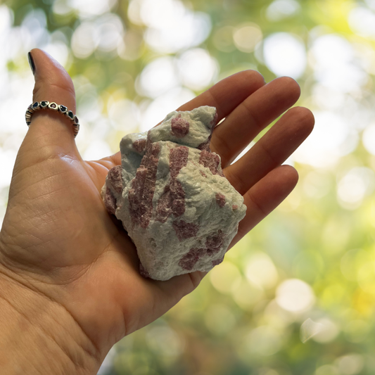 Tormalina Rosa Grezza | Pietra dell'Amore e della Guarigione del Cuore